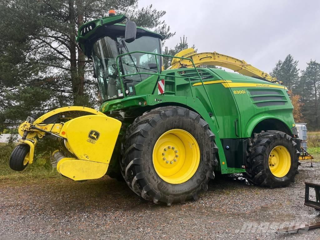 John Deere 8300 Önjáró szecskázók