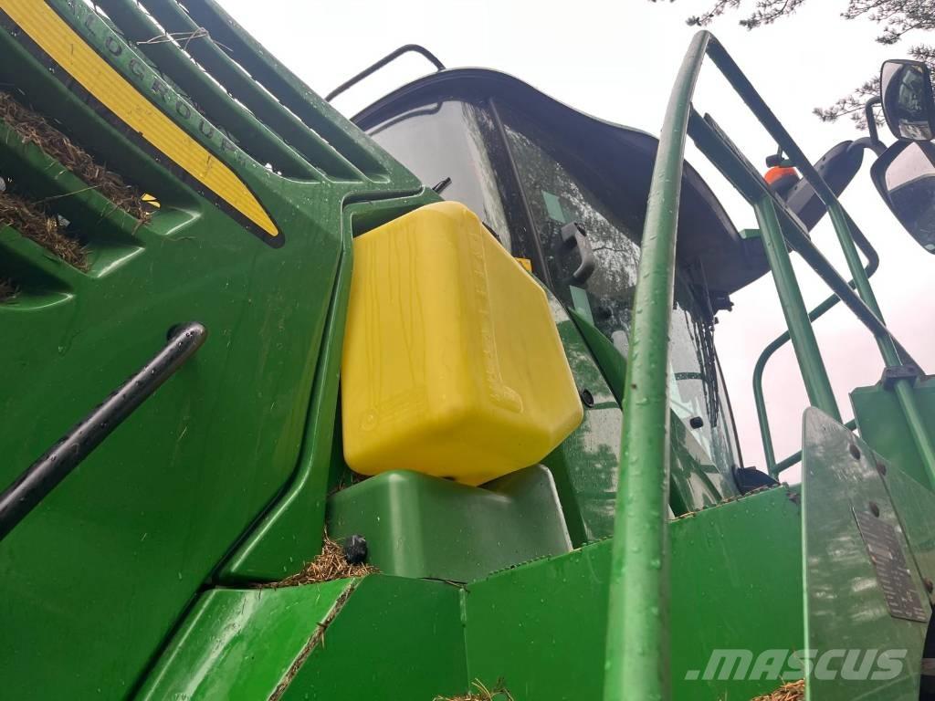 John Deere 8300 Önjáró szecskázók