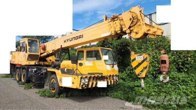 Hyundai HC 25 Lánctalpas daruk