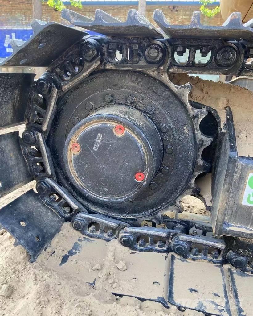 CAT 307 Lánctalpas kotrók