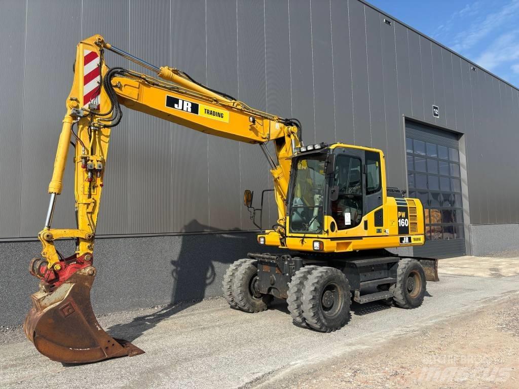 Komatsu PW 160 Gumikerekes kotrók
