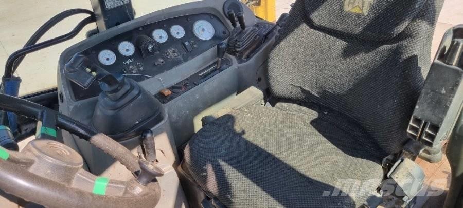 CAT 432 D 4x4 Kotrórakodók
