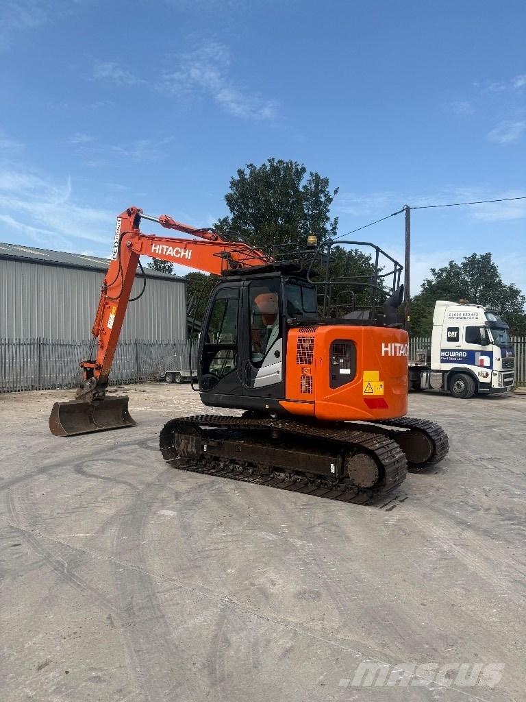 Hitachi ZX 135 US-6 Lánctalpas kotrók