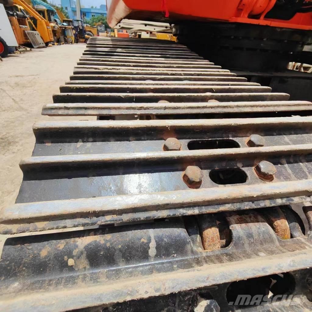 Hitachi ZAXIS 200-3G Lánctalpas kotrók