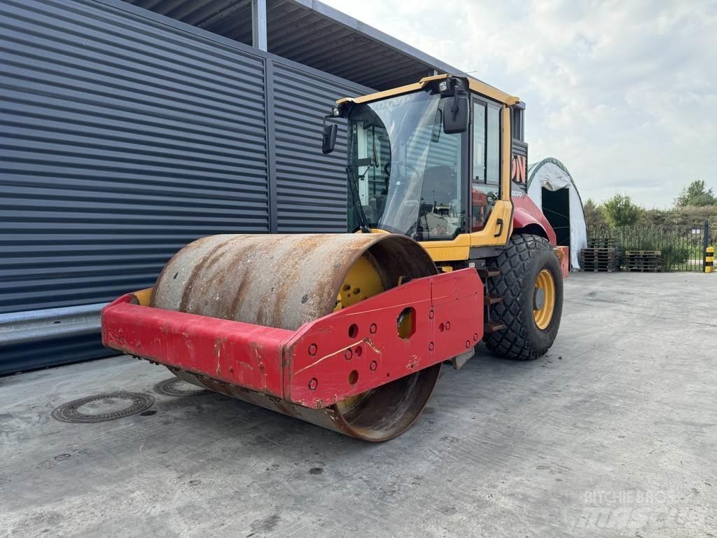 Volvo SD135B Egydobos hengerek