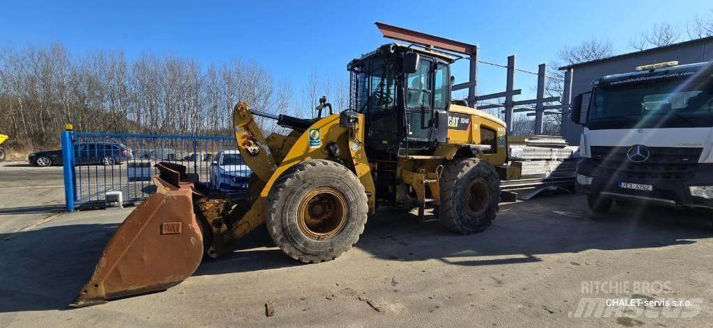 CAT 924 K Gumikerekes homlokrakodók