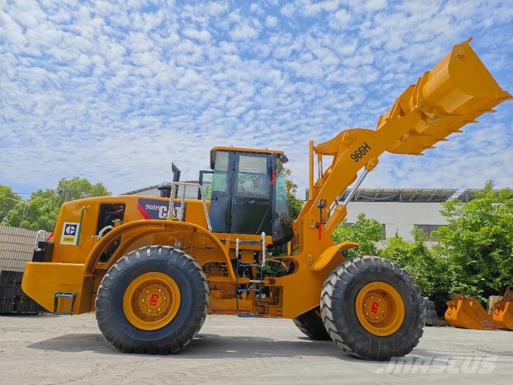 CAT 966 H Gumikerekes homlokrakodók