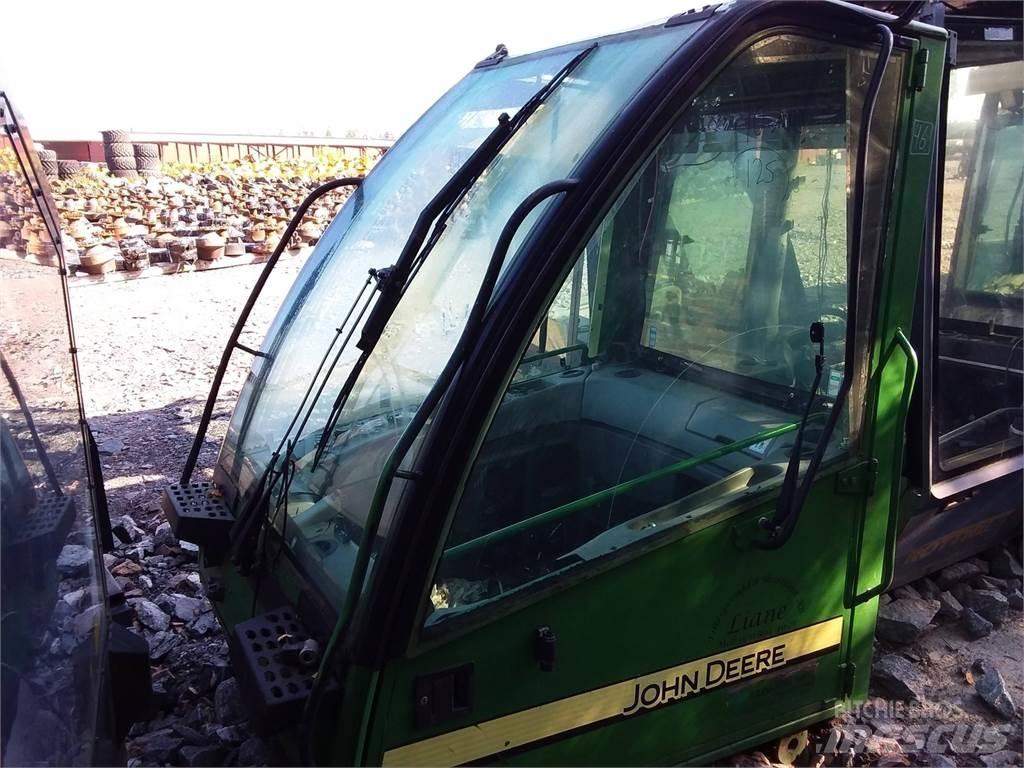 John Deere 1070d Vezetőfülke és belső tartozékok