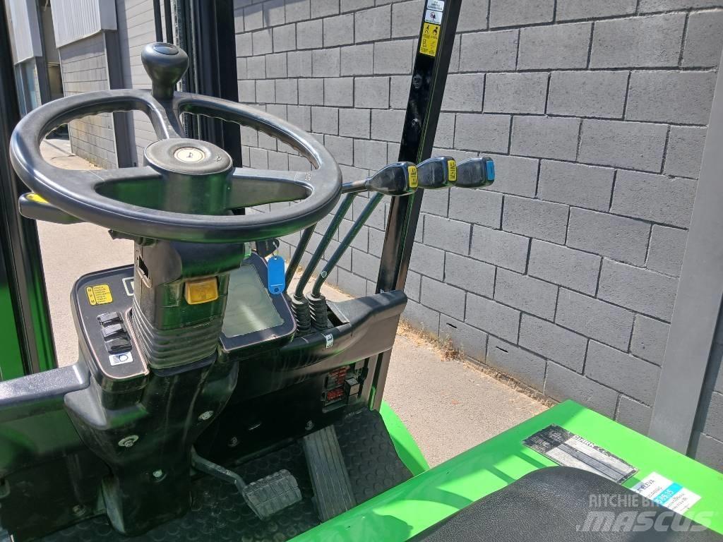 Clark EPX 25 Elektromos targoncák