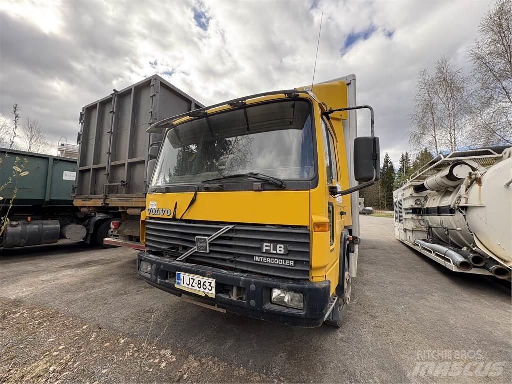 Volvo FL612 Dobozos teherautók