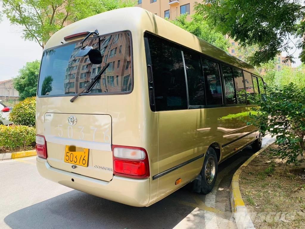 Toyota Coaster Bus Mini buszok