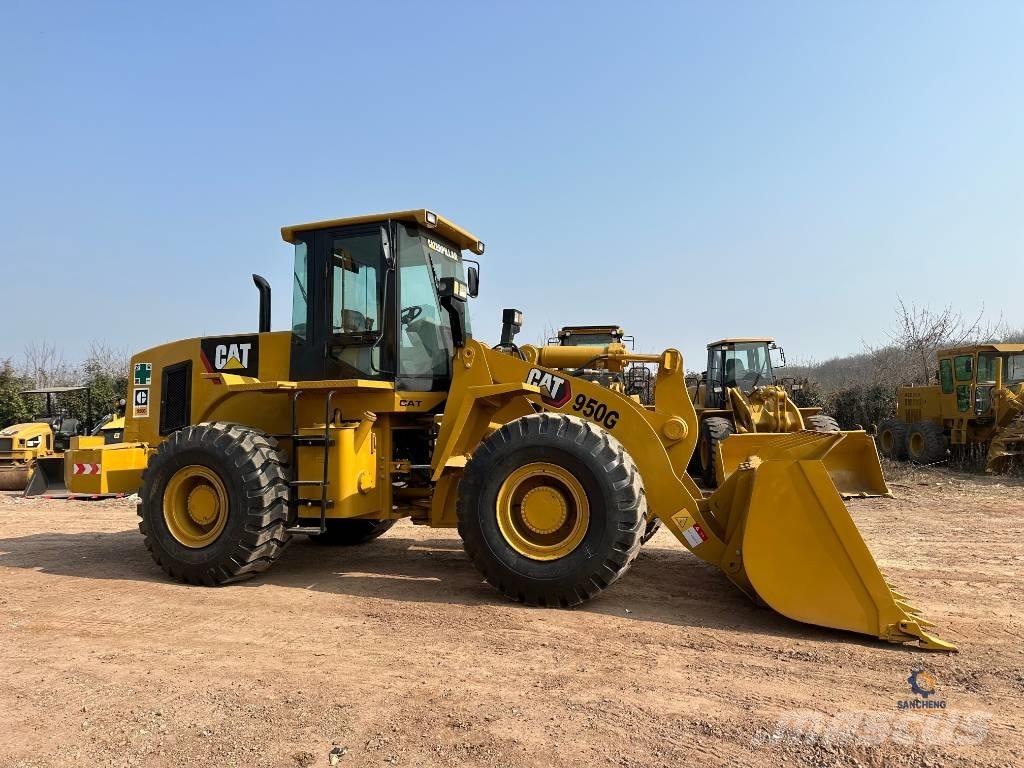 CAT 950 G Gumikerekes homlokrakodók
