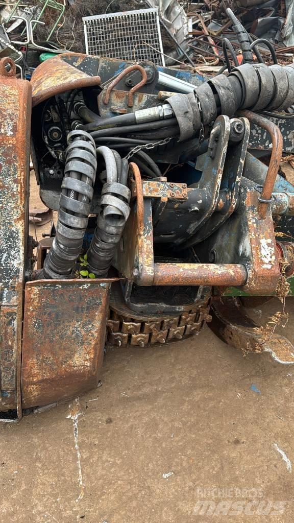 Volvo 34 Betakarító fejek