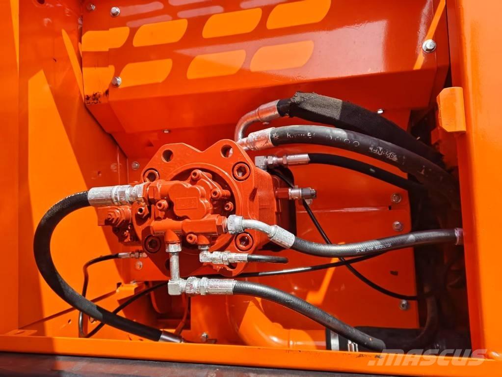 Doosan DX 225 LC-9C Lánctalpas kotrók