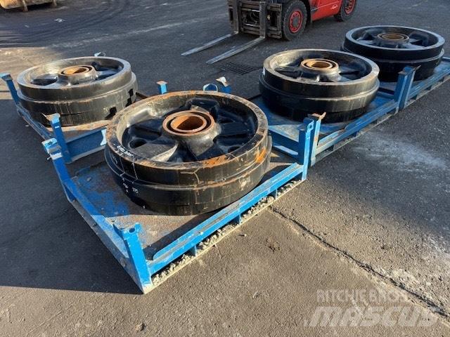 CAT 6020 NEW IDLER Lánctalpak, láncok és futóművek