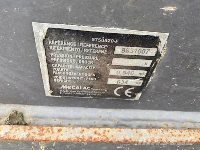Mecalac 12 MTX Gumikerekes kotrók