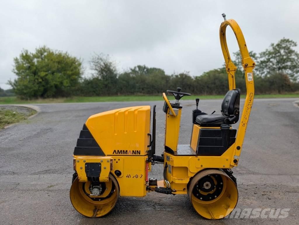 Ammann AV 20-2 Ikerdobos hengerek