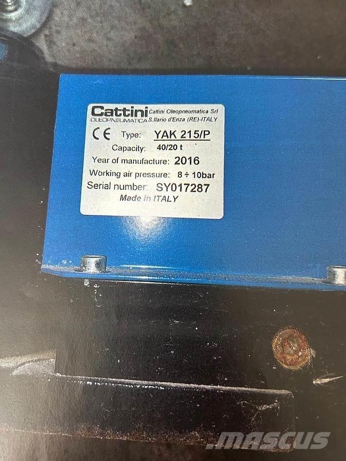  Berner YAK 215/P Anyagmozgatás - Egyebek