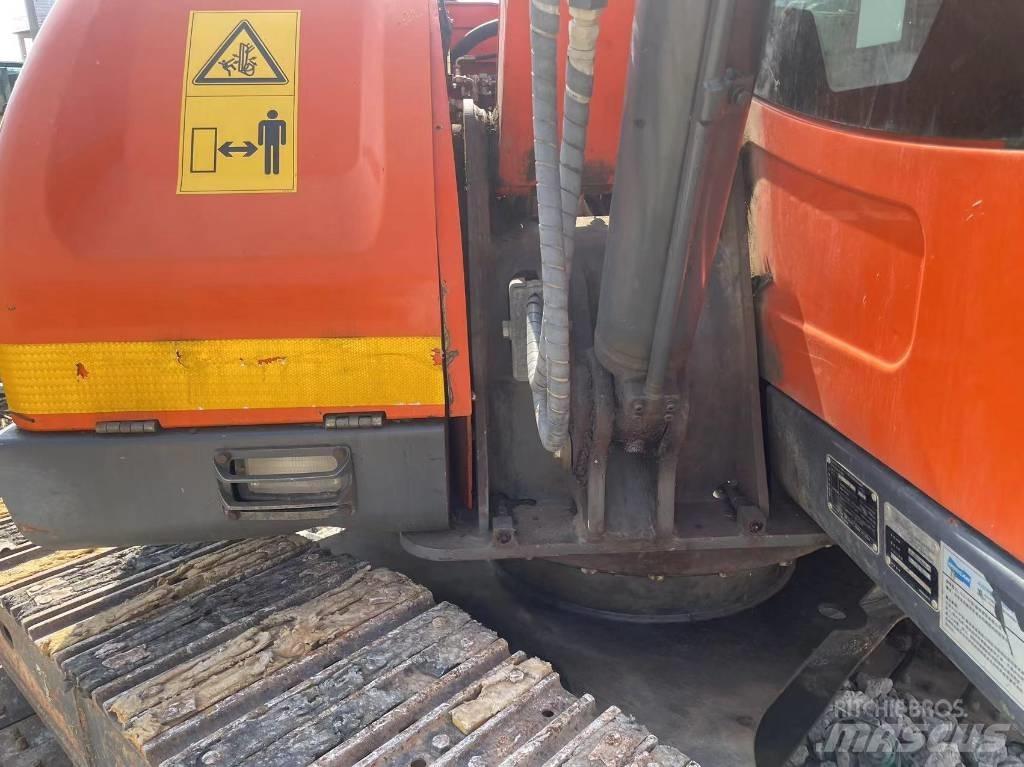 Doosan DX 85 Közepes (midi) kotrók 7 t - 12 t