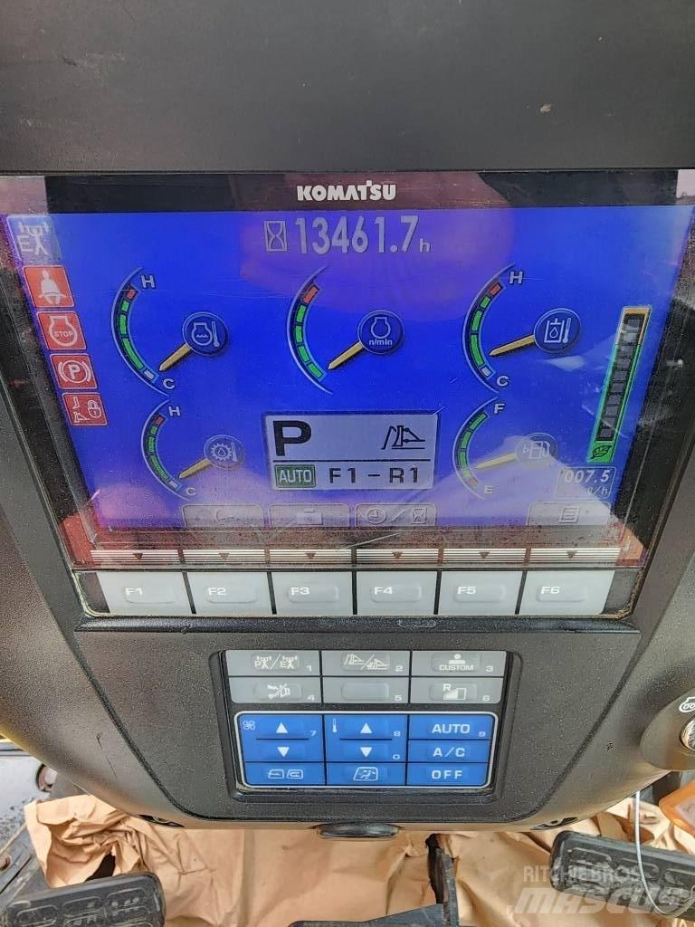 Komatsu D 65 PX-17 lánctalpas dózerek