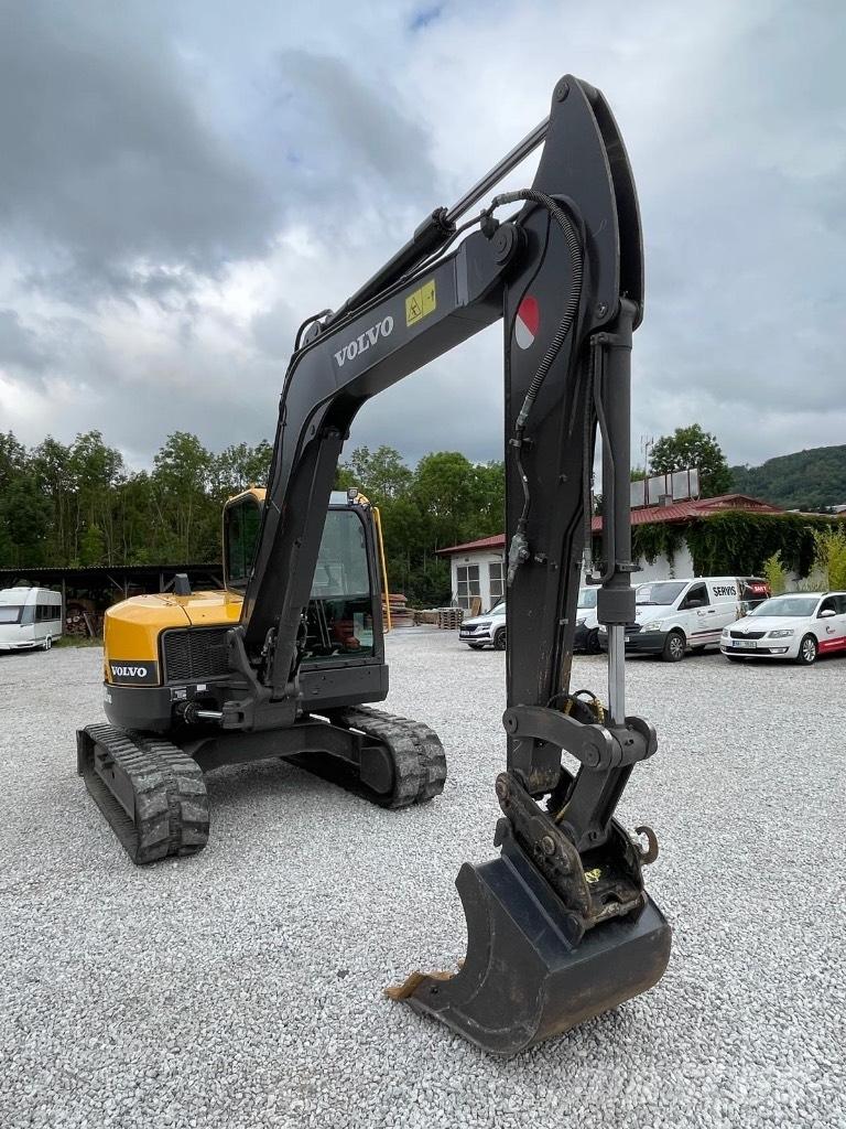 Volvo ECR88D Közepes (midi) kotrók 7 t - 12 t
