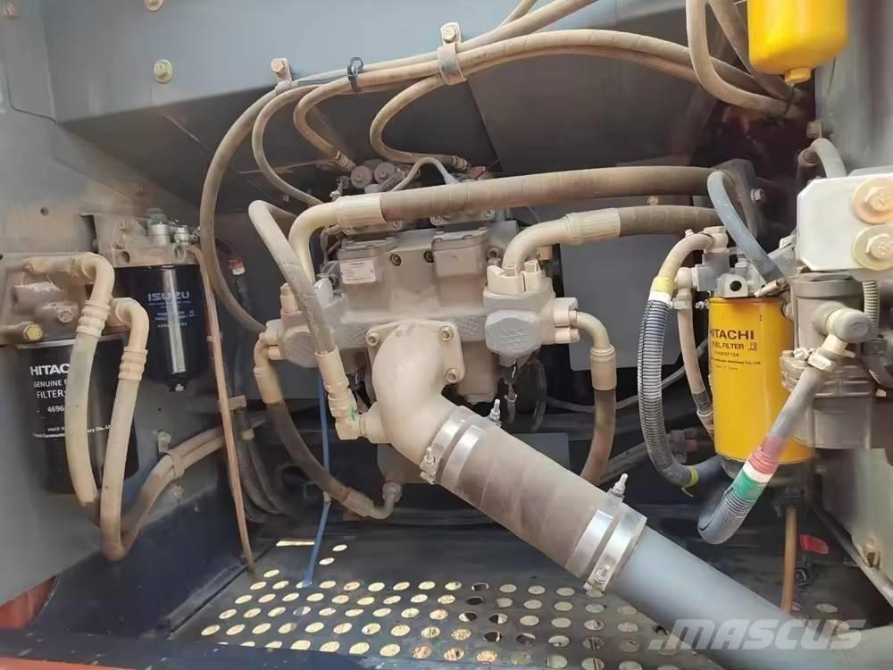 Hitachi ZX 200 Lánctalpas kotrók