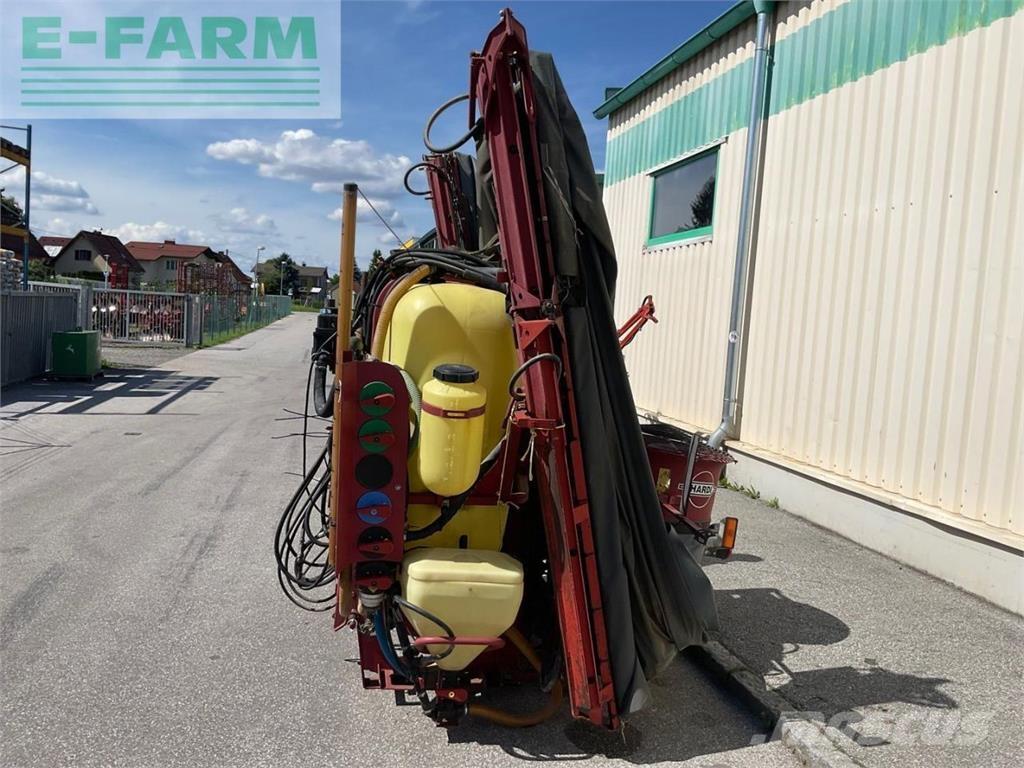 Hardi Master Vontatott trágyaszórók