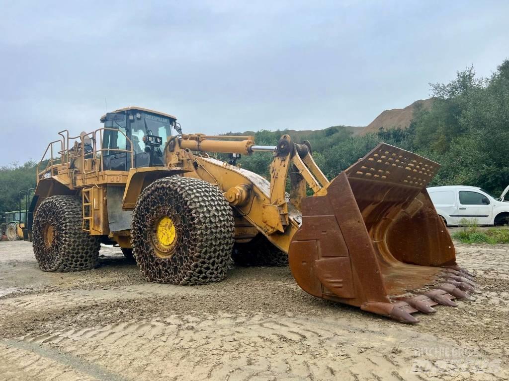 CAT 988 H Gumikerekes homlokrakodók