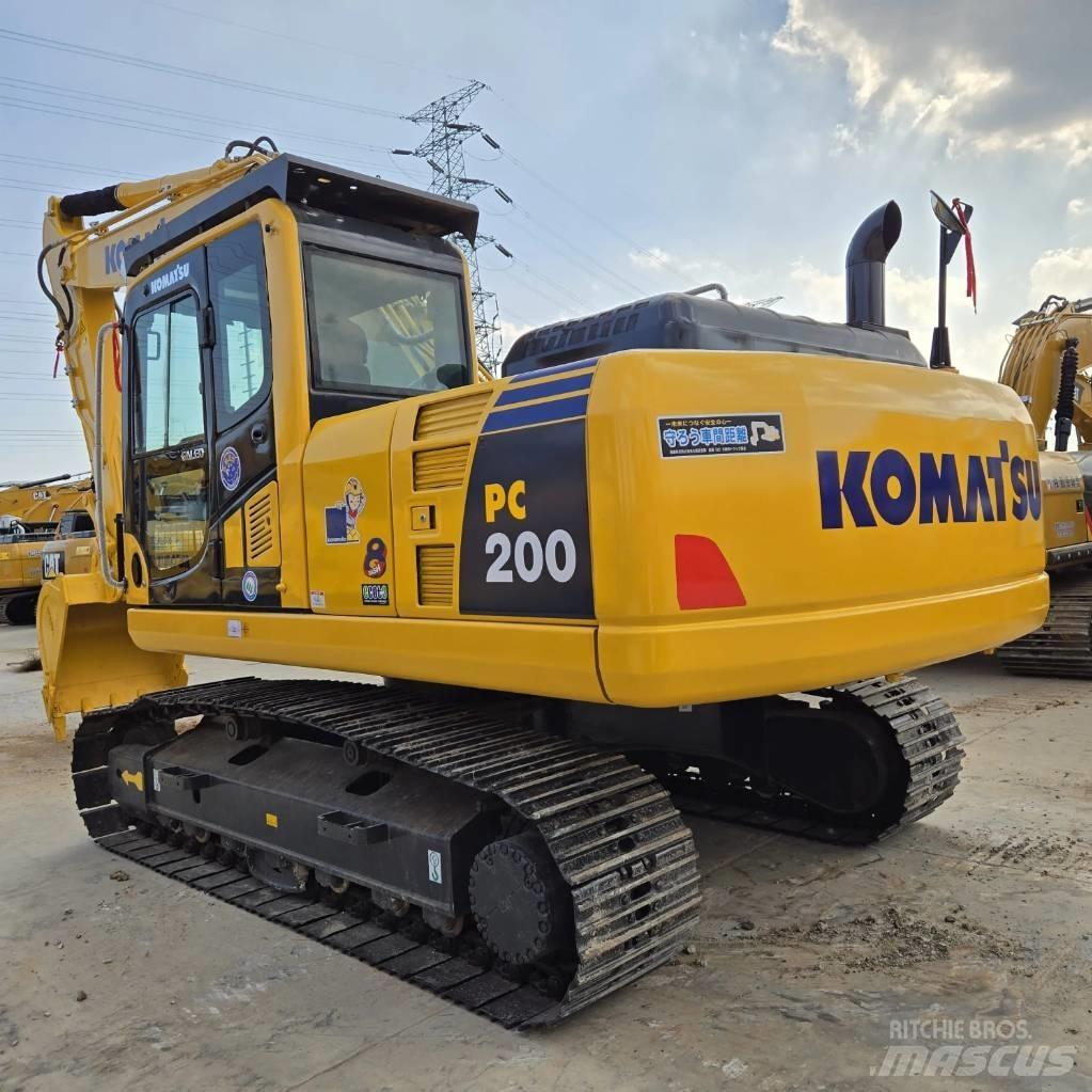Komatsu PC 200-8 Lánctalpas kotrók