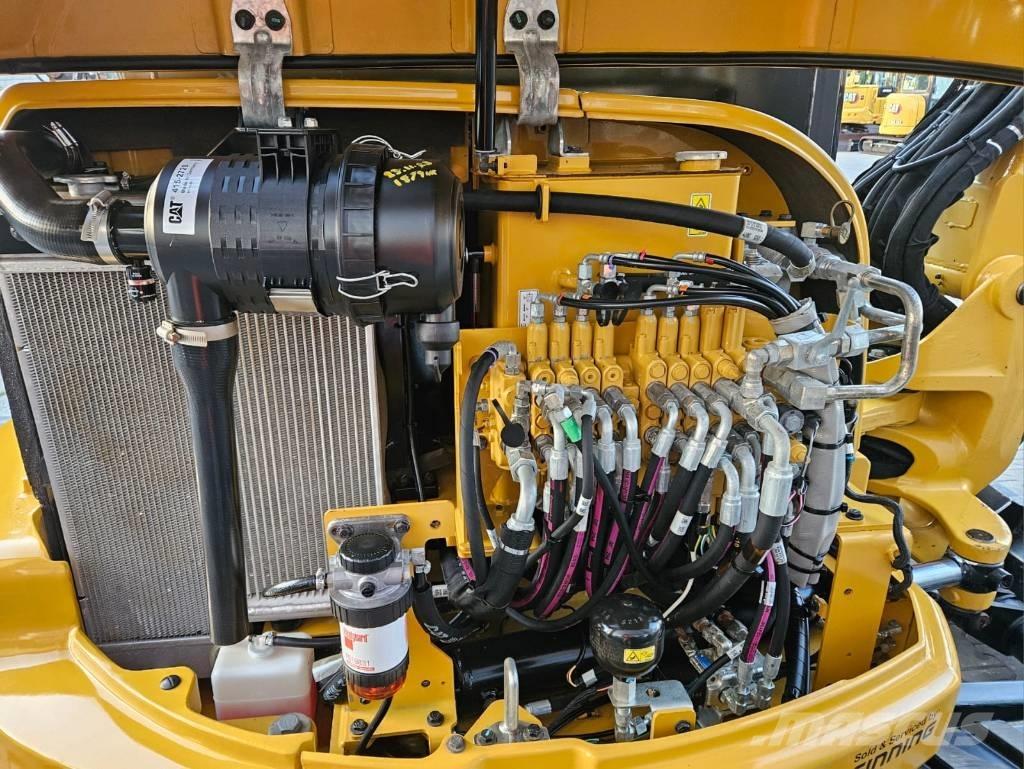 CAT 305 E Mini kotrók < 7t