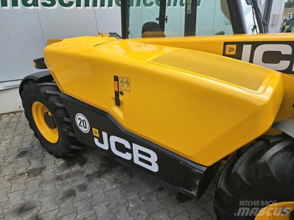 JCB 525-60 Teleszkópos rakodók