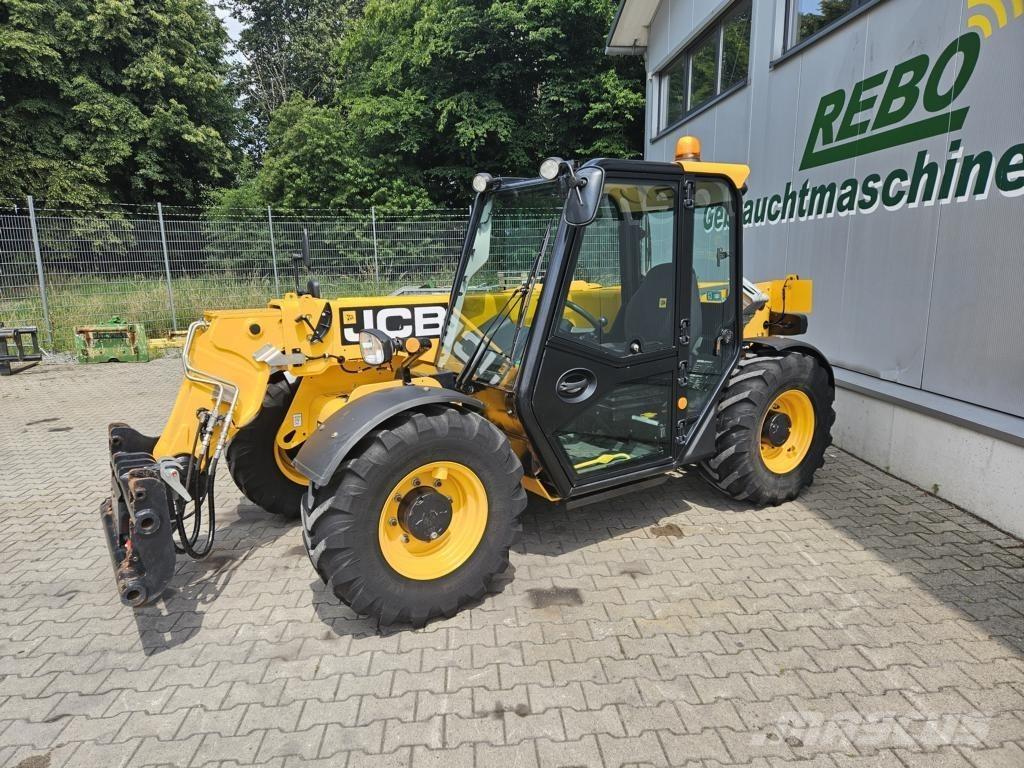 JCB 525-60 Teleszkópos rakodók