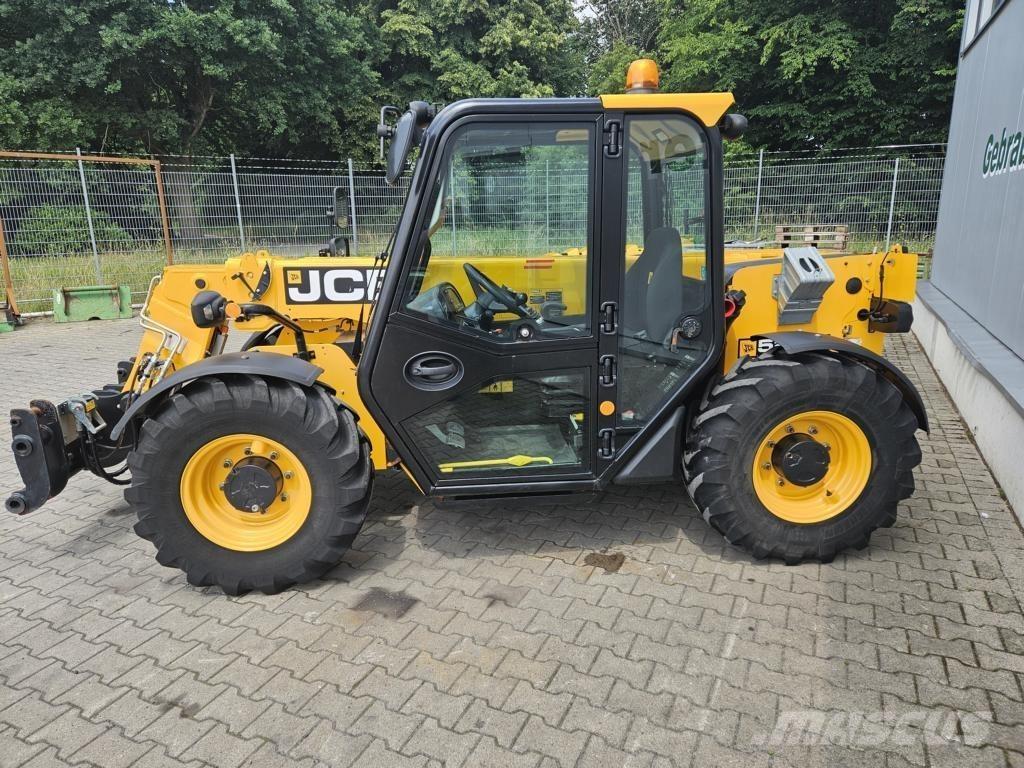 JCB 525-60 Teleszkópos rakodók