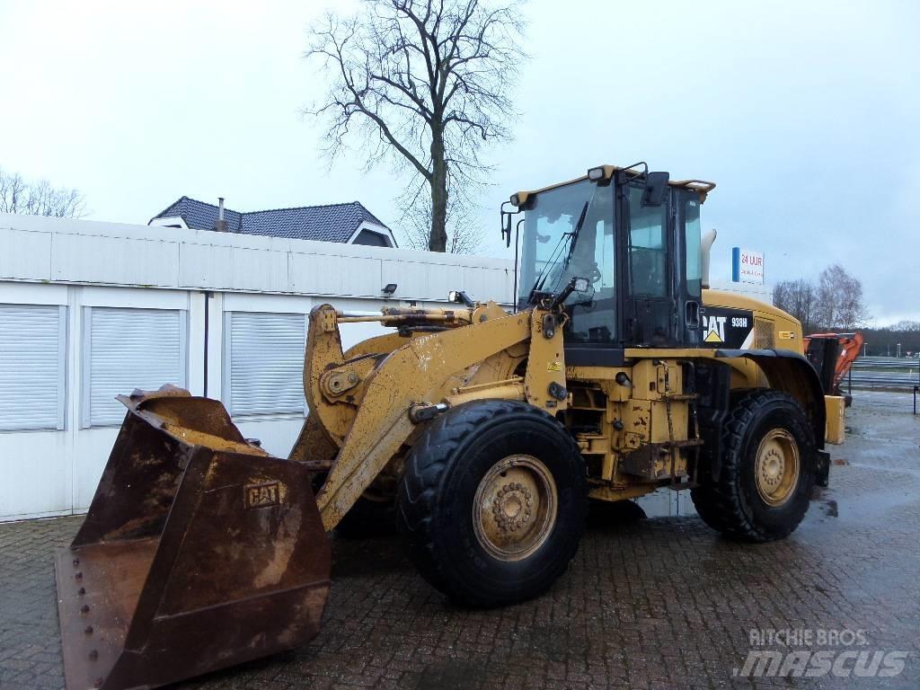 CAT 938 H Gumikerekes homlokrakodók