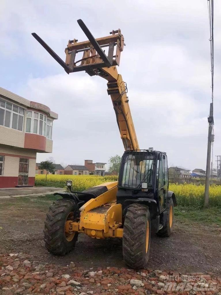 JCB 535-95 Teleszkópos rakodók