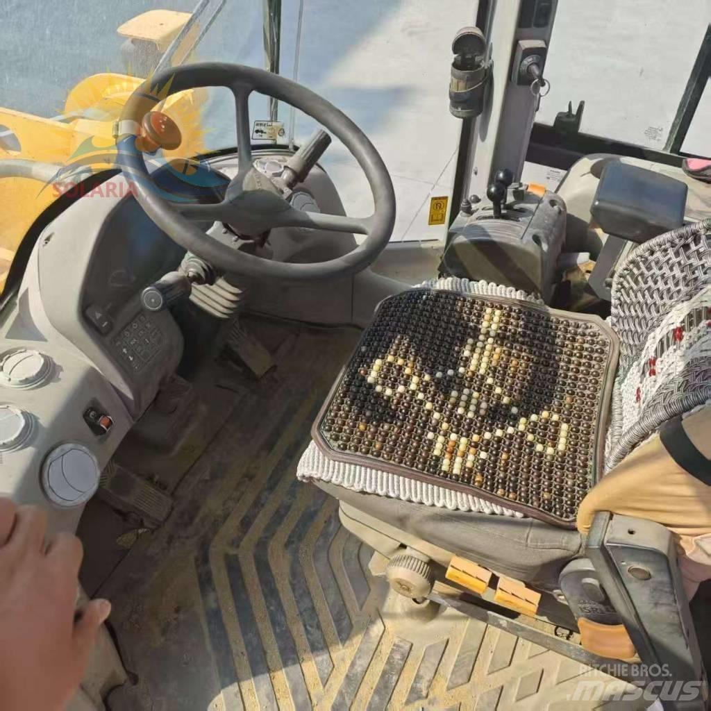 Volvo L 105 Gumikerekes homlokrakodók