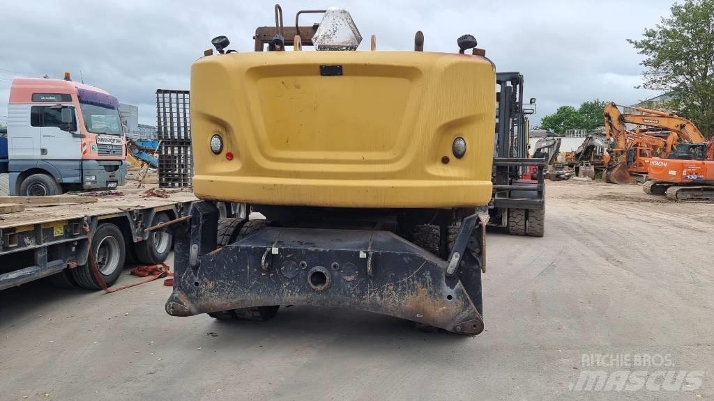 CAT M 316 F Gumikerekes kotrók