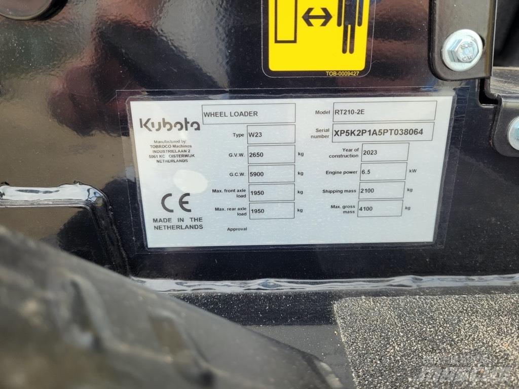 Kubota RT210-2E Gumikerekes homlokrakodók