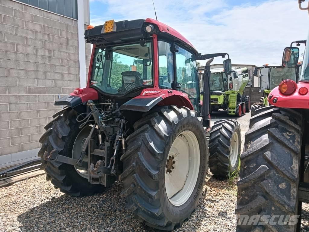 Valtra A 114 Traktorok