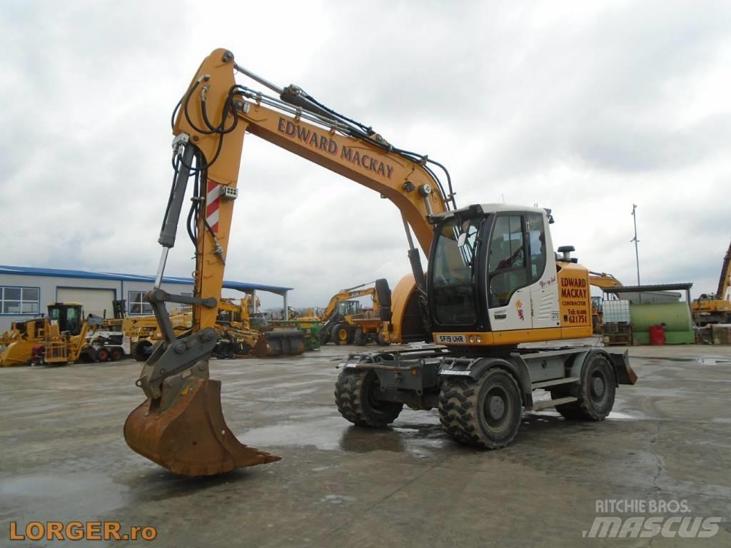 Liebherr A 914 Gumikerekes kotrók