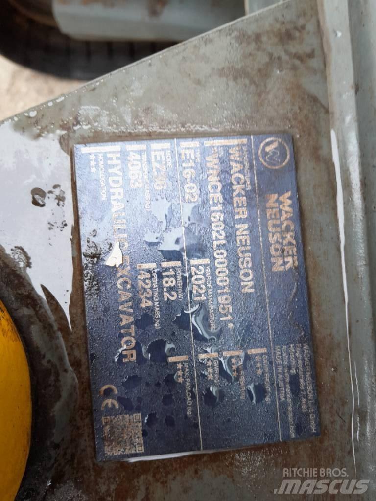 Wacker Neuson EZ 36 Lánctalpas kotrók