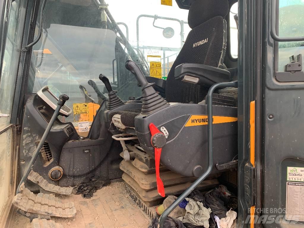 Hyundai HX220A L Lánctalpas kotrók