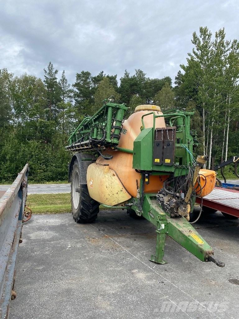 Amazone UX 5200 36m Vontatott trágyaszórók