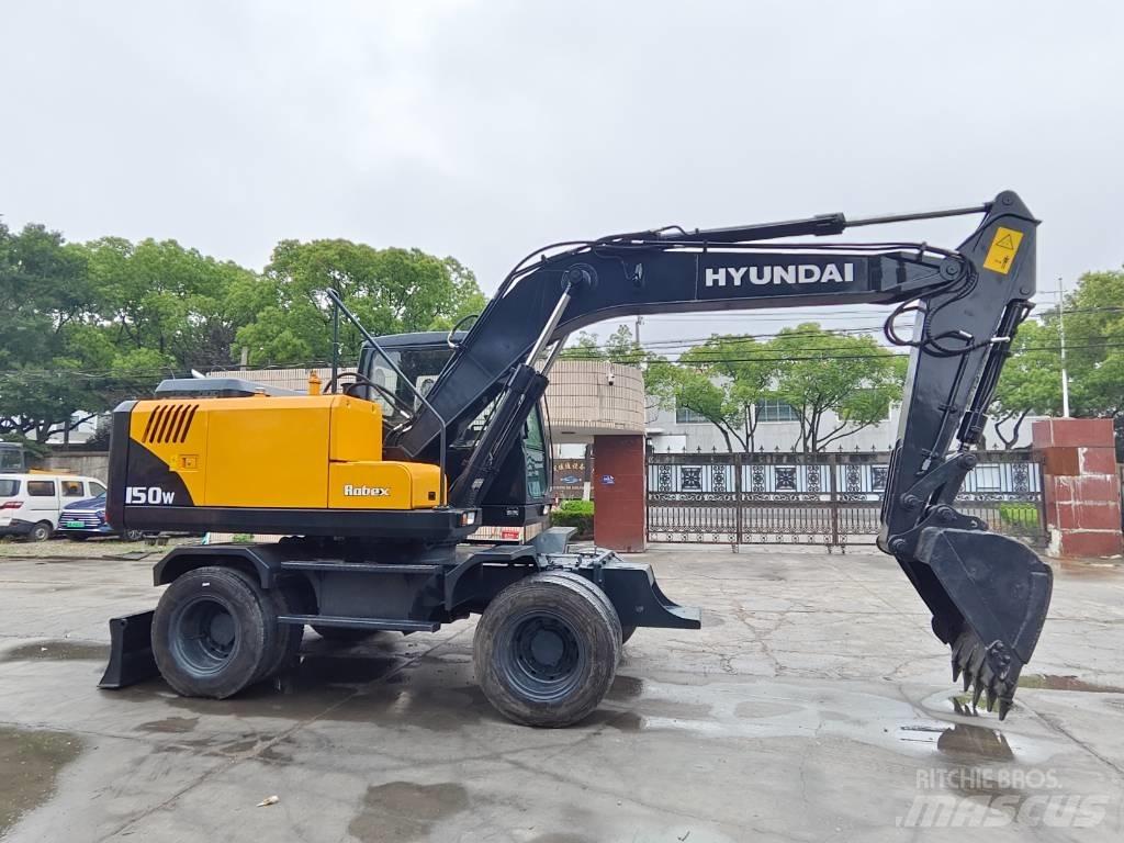 Hyundai 150w Gumikerekes kotrók