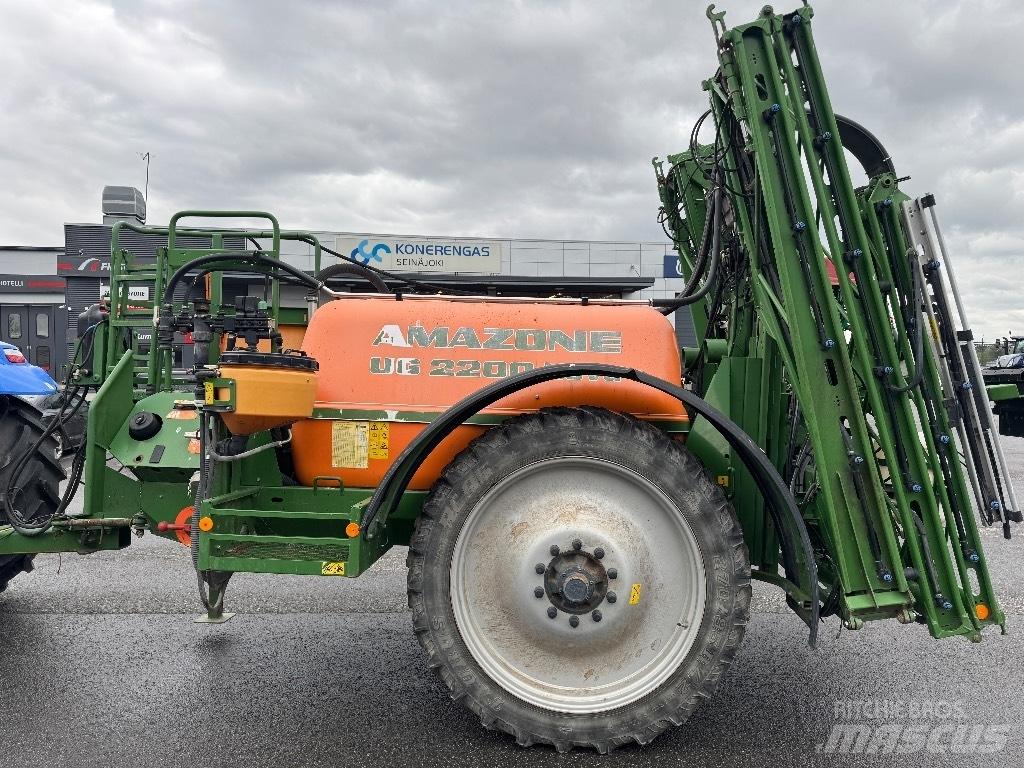 Amazone UG 2200 Nova Vontatott trágyaszórók