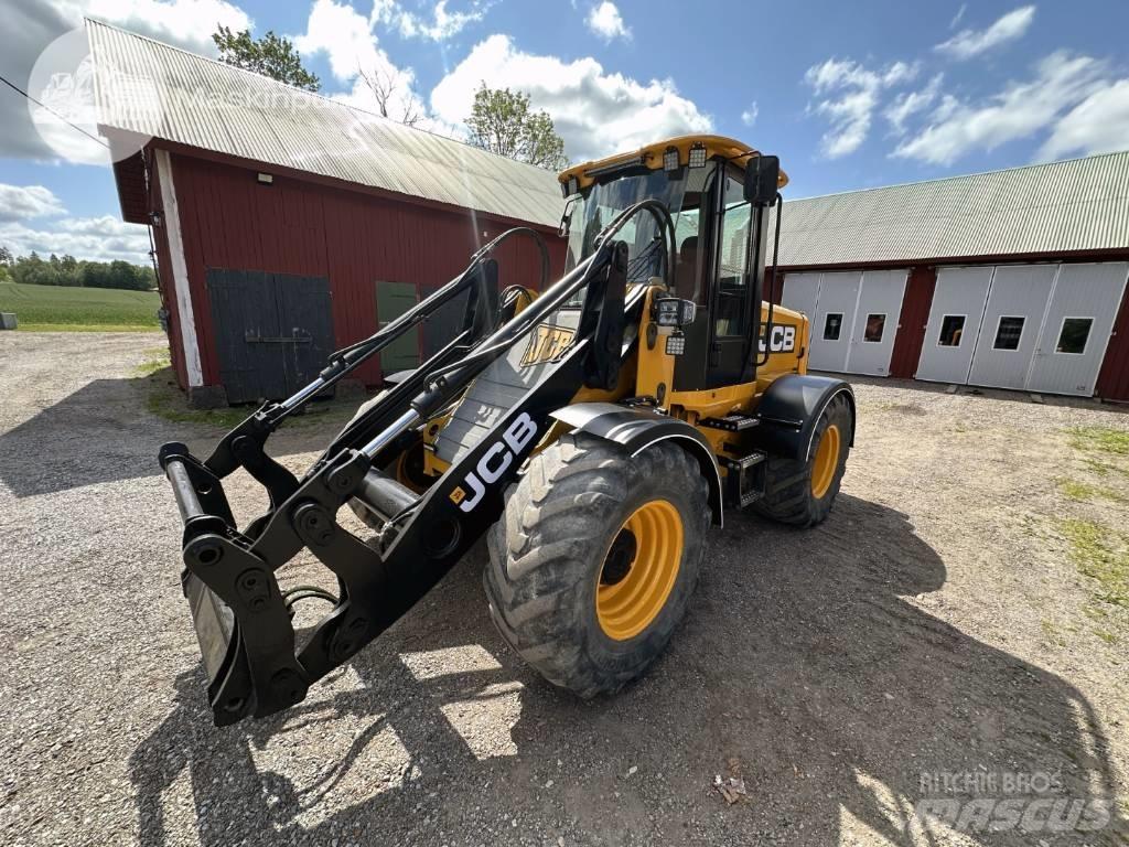 JCB 412 Gumikerekes homlokrakodók