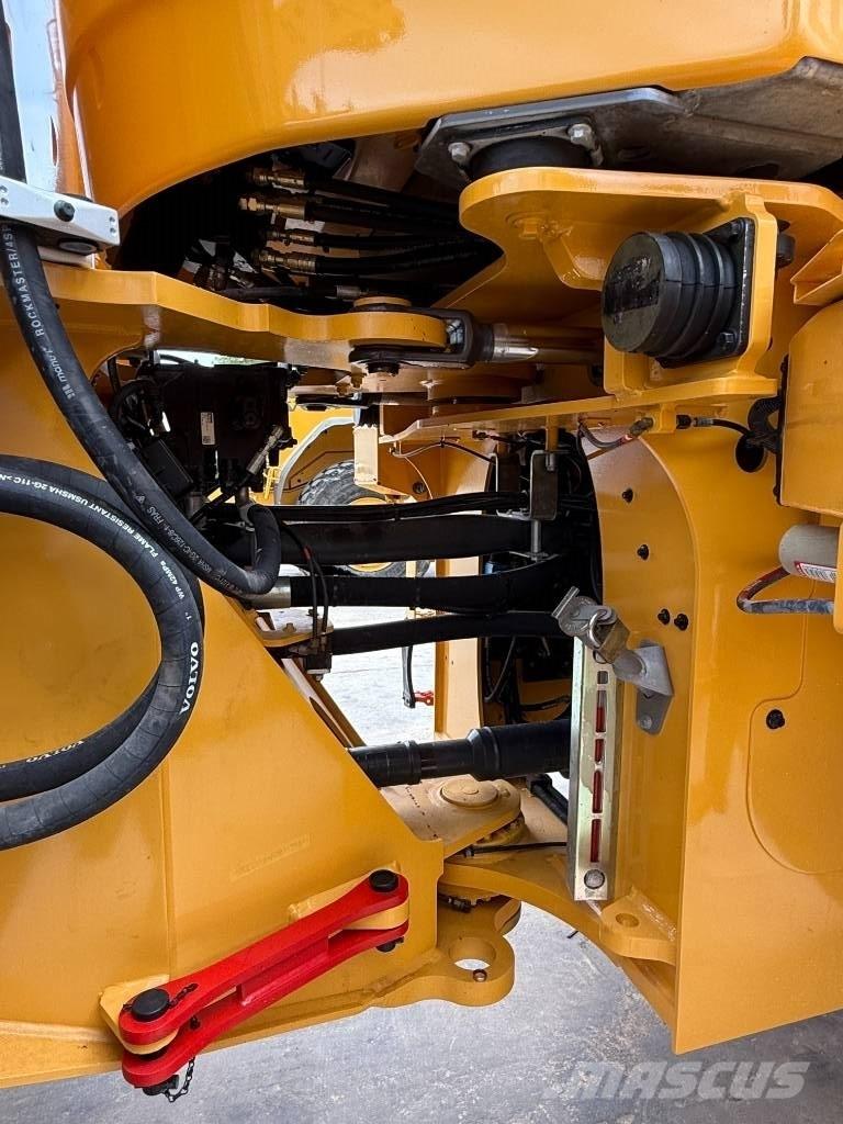 Volvo L 110 H Gumikerekes homlokrakodók