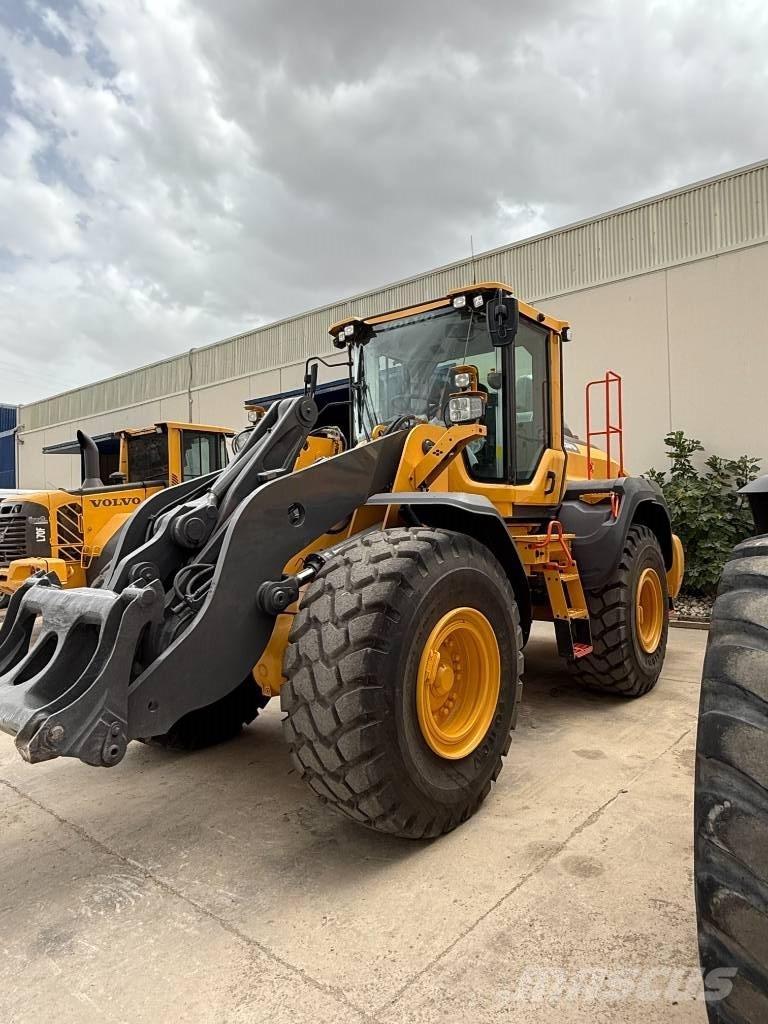 Volvo L 110 H Gumikerekes homlokrakodók