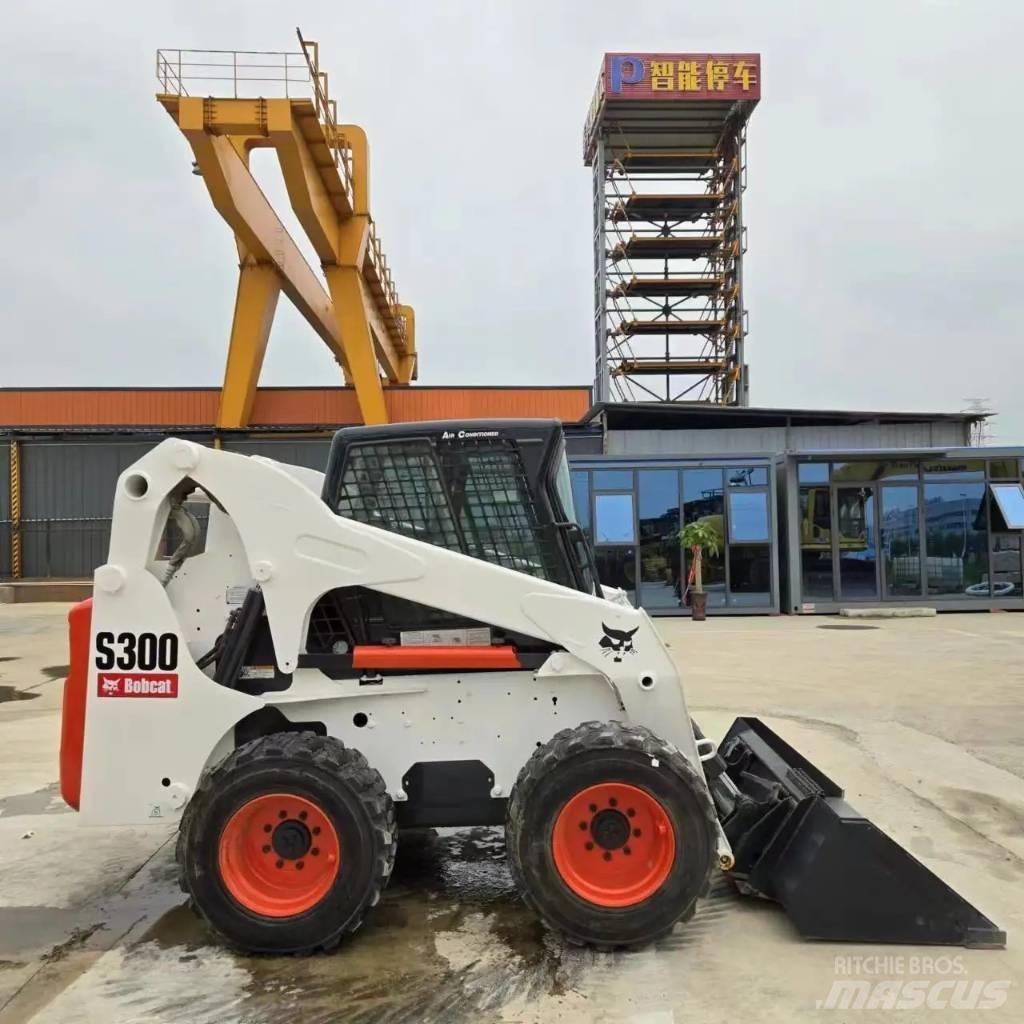 Bobcat S 300 Kompaktrakodók