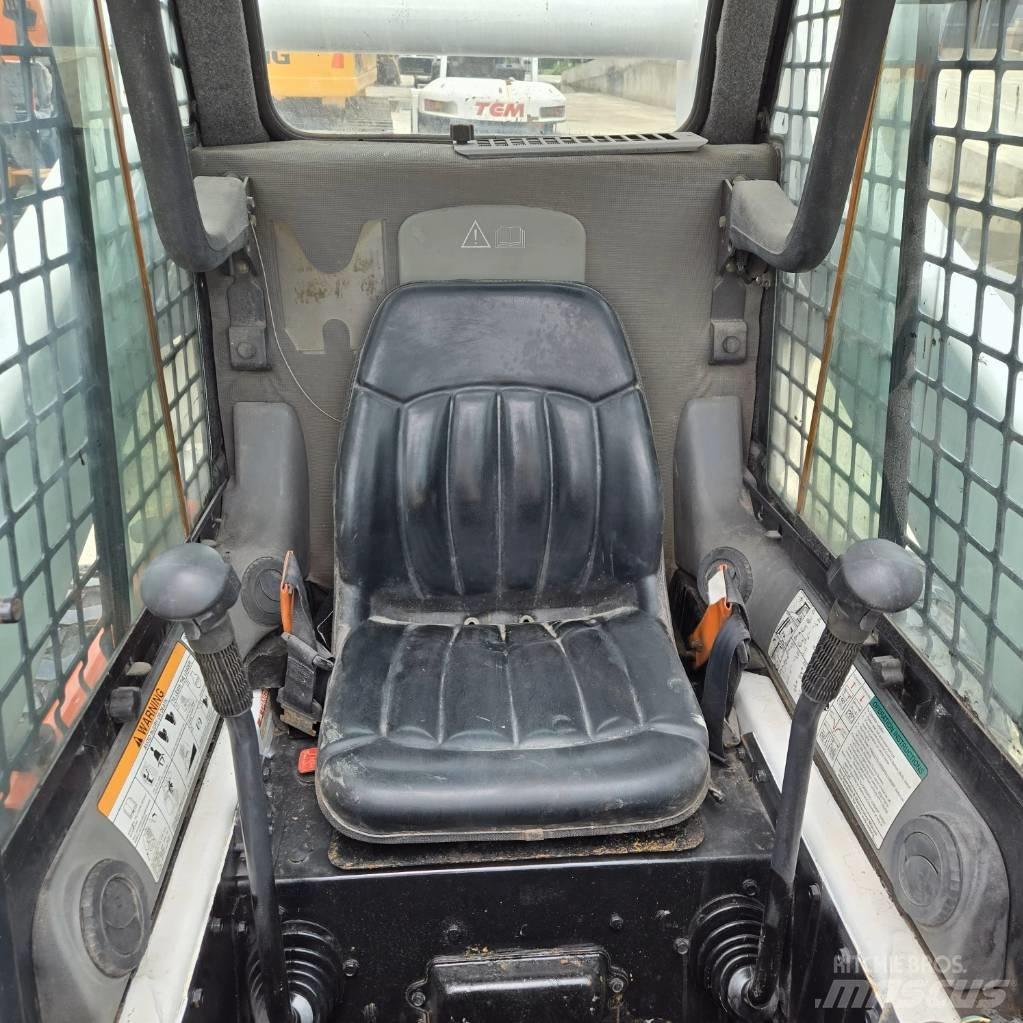 Bobcat S 300 Kompaktrakodók